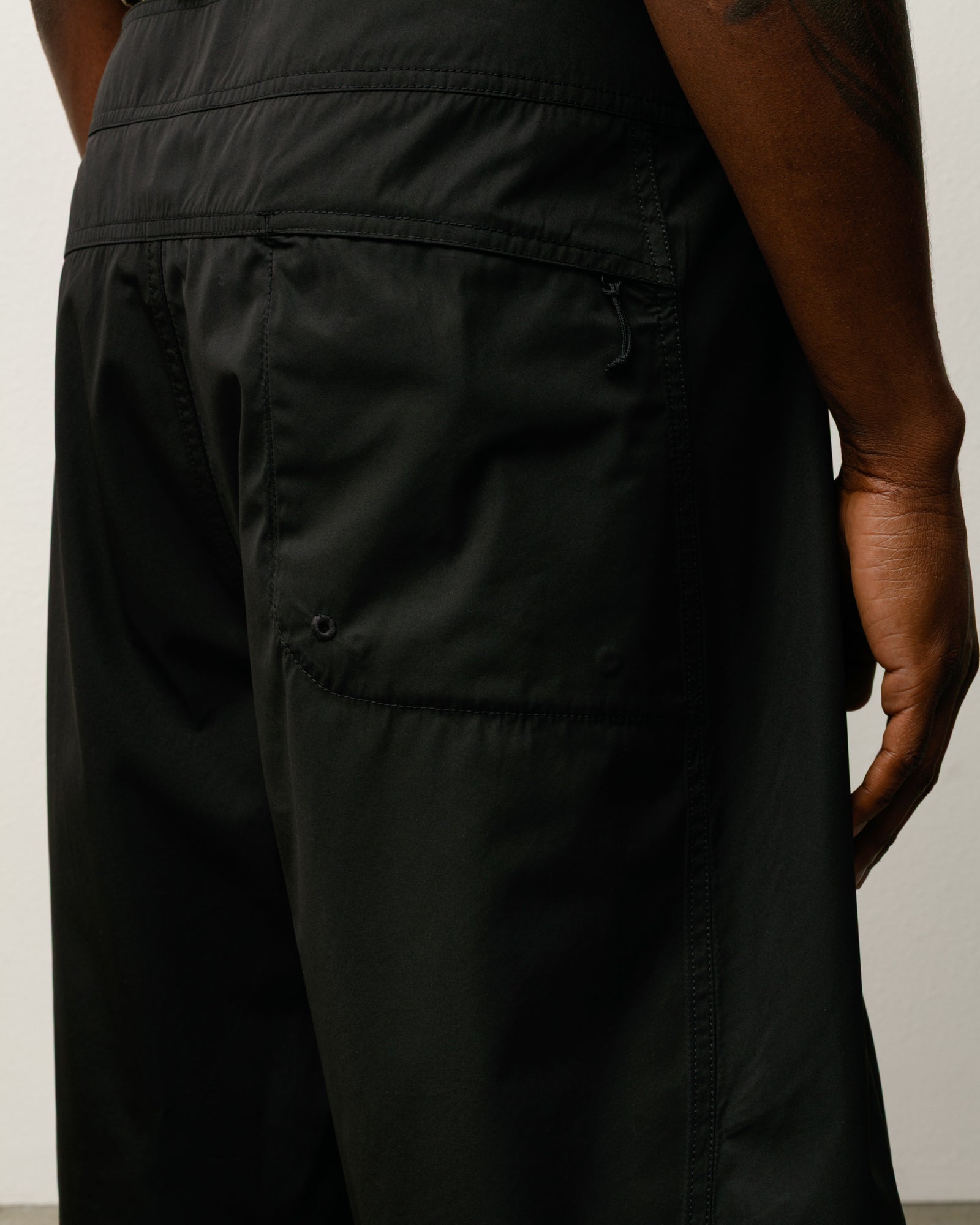 CURVED PANEL BOARD SHORT