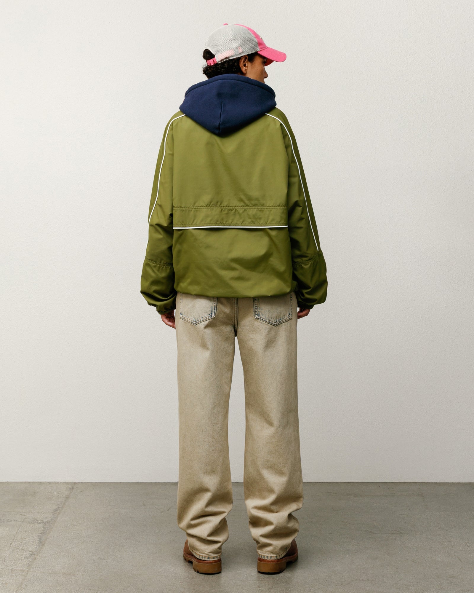 LIGHTWEIGHT PULLOVER JACKET